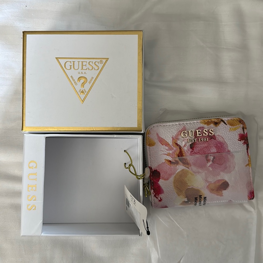 Guess Floral mini wallet